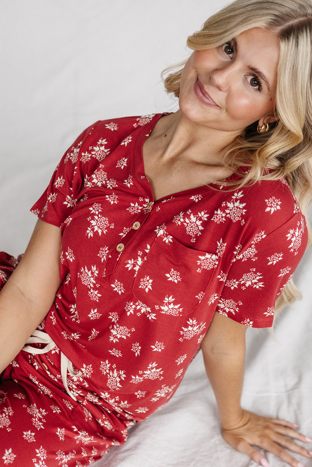 HENLEY PANTS SET SHORT SLEEVE | Crimson Floral