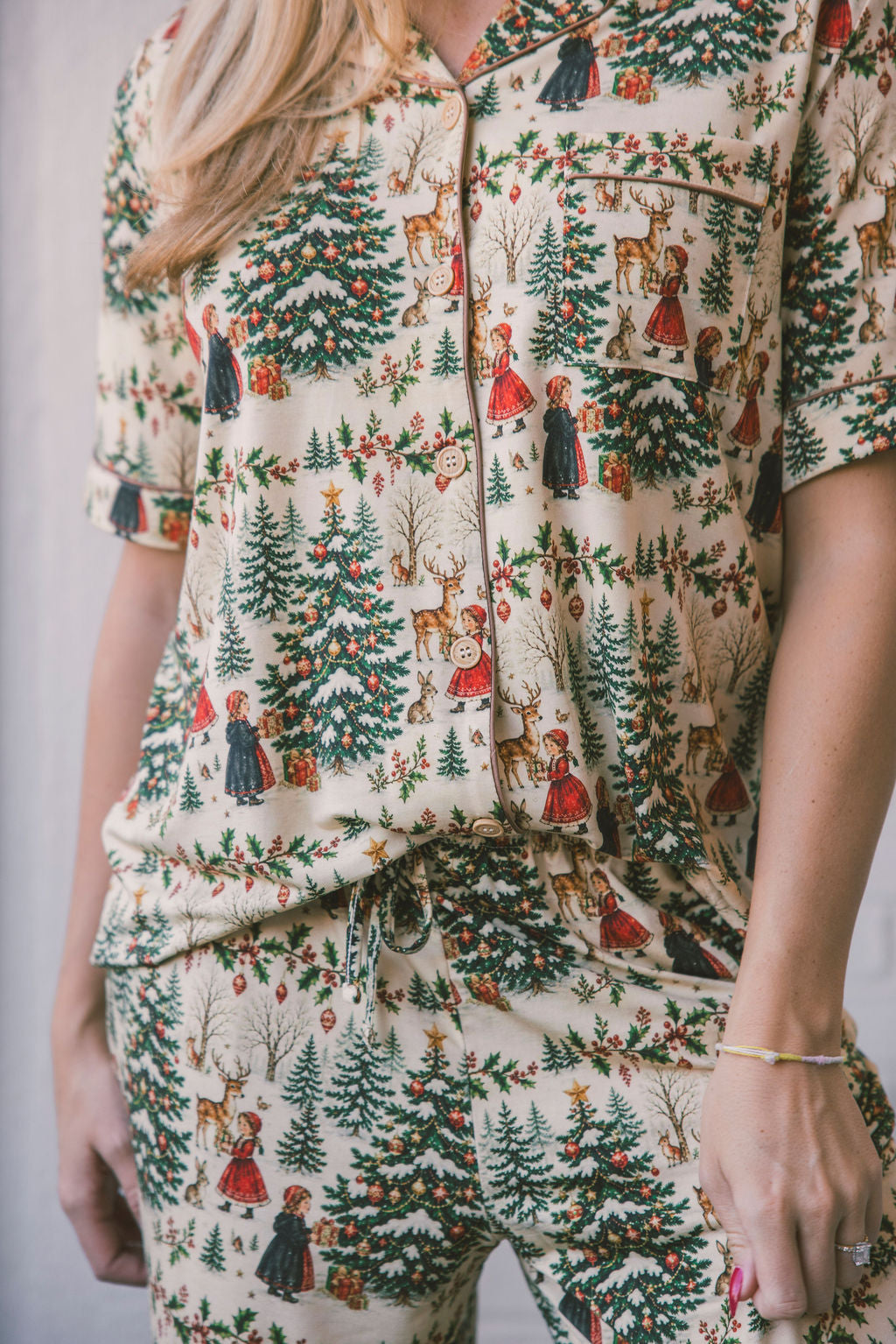 Button Up Short Sleeve Pants Set - Outdoor Holiday Scene
