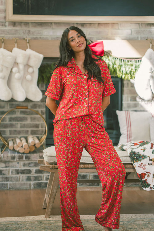 Button Up Short Sleeve Pants Set - Red Christmas Floral Berries