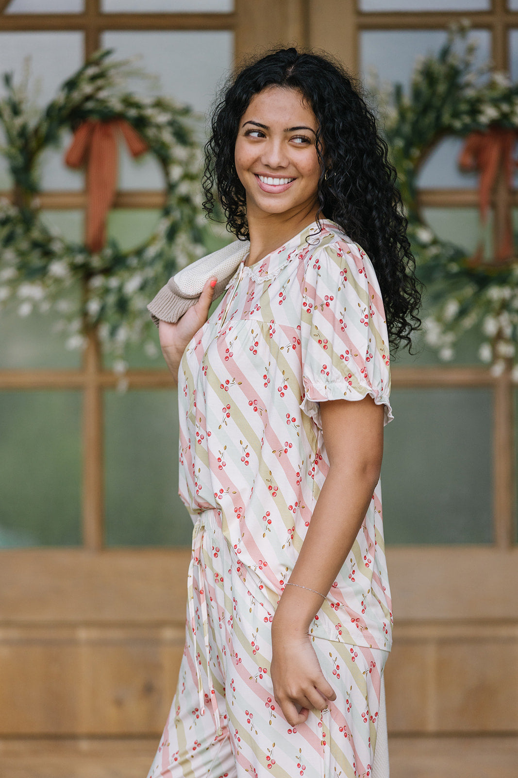 ROUNDED LACE COLLAR SET MODAL - Cherry Lane